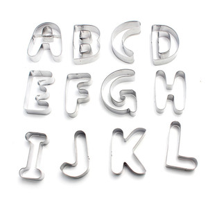 Élégantes emporte-pièces à lettres <span class=keywords><strong>de</strong></span> 12 pièces avec un emballage raffiné pour les cadeaux <span class=keywords><strong>de</strong></span> fêtes et la pâtisserie pour occasions spéciales - Product Image 6