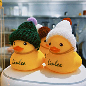 Mini chapeau tricoté <span class=keywords><strong>de</strong></span> noël noël nouvel an mignon créatif doigt chapeau pendentif bricolage décoration cadeau - Product Image 4