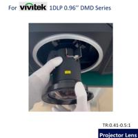 Proyector Vivitek Motorizado con Lente de Vidrio Completo, Tiro Corto 0.41-0.5:1, Baja Pérdida de Luz, Gran Desplazamiento, DMD de 0.96'', 4K DLP 3D