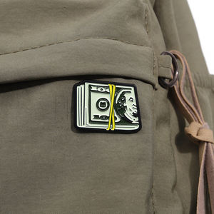 ドルマネーエナメルブローチ財布マネーメーカー完全にロードされた漫画マネーバッグ金属バッジラペルピンギフト - Product Image 3