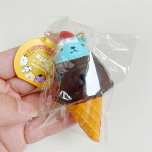 ของเล่นบีบคลายเครียดรูปไอศกรีมการ์ตูนน่ารัก ทำจากโฟม PU ขายส่ง เหมาะสำหรับของขวัญส่งเสริมการขาย - Product Image 2