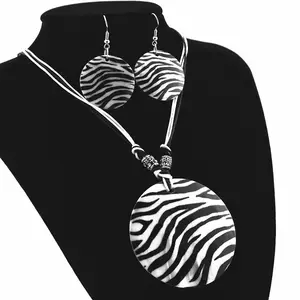 Europe America Nightclub Statement Jewelry Set Exaggerated Round Zebra Stripes Shell Pendant Necklace Dangle Earrings Sets Women