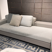 Canapé modulaire de luxe moderne et minimaliste en velours capitonné pour salons d'appartements et de villas
