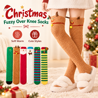 Chaussettes hautes de Noël pour femmes, chaussettes en peluche moelleuses au-dessus du genou, chaussettes longues fantaisie mignonnes pour les fêtes, chaussettes d'hiver pour la maison, cadeaux de Noël