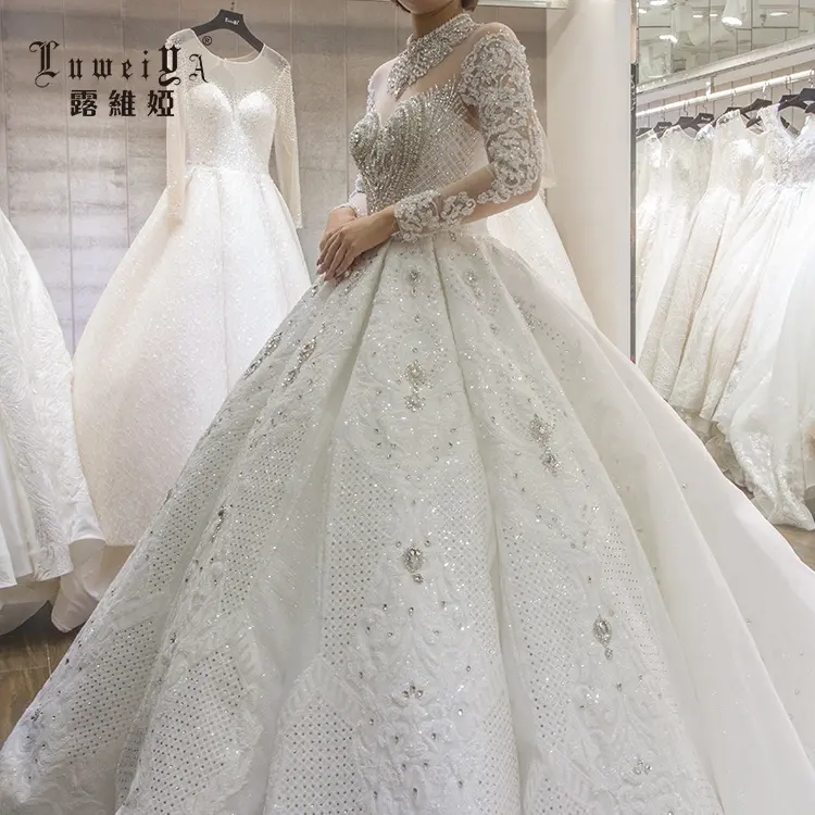 Luweiya Queen Beaded Necklace Collar Long Sleeve Wedding Dresses White Wedding Dress Crystal Beads Sequins Luxury Bridal Gowns
