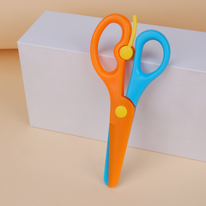 กรรไกรพลาสติก ABS ขอบโค้งมนสำหรับเด็กกรรไกรตัดกระดาษ DIY - Product Image 5