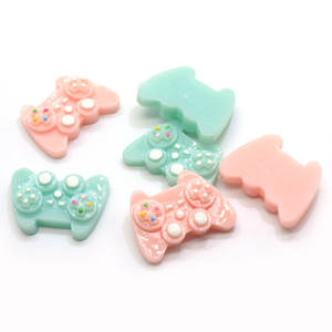 100 Piezas de Dijes de Controlador de Videojuegos para Manualidades, Adornos de Resina <span class=keywords><strong>con</strong></span> Parte Posterior Plana para Decorar Fundas de Teléfono <span class=keywords><strong>con</strong></span> Diseños de Controles de Videojuegos - Product Image 5