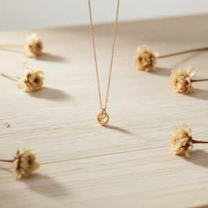 Collana in Acciaio Inossidabile con Ciondolo Minimalista Tono Oro, Catena Lunga, Gioielli alla Moda per Donne - Product Image 2