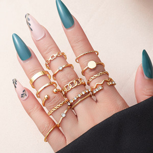 Combinación promocional europea y americana, joyería con personalidad a la moda, anillo de aleación de diamantes dorados, conjunto de 16 piezas, venta al por mayor - Product Image 3