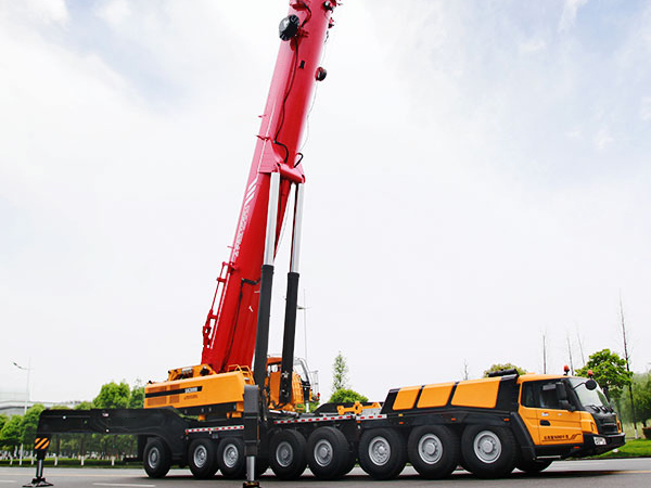 800トンモバイルオールラフテレーンクレーンSAC8000T7-8