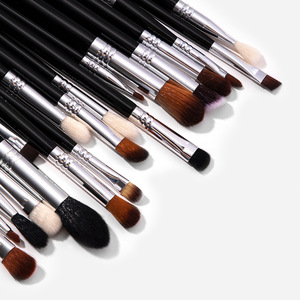 Ensemble complet de pinceaux de maquillage, <span class=keywords><strong>kit</strong></span> de beauté professionnel de haute qualité pour femmes, ensemble de pinceaux pour le maquillage des <span class=keywords><strong>yeux</strong></span> et du mascara, logo personnalisé - Product Image 2