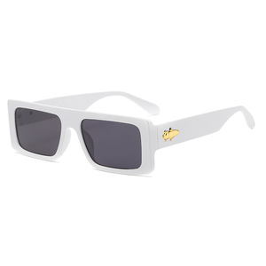 2025 nuovo stile retrò europeo americano <span class=keywords><strong>occhiali</strong></span> <span class=keywords><strong>da</strong></span> <span class=keywords><strong>sole</strong></span> <span class=keywords><strong>rettangolari</strong></span> UV400 uomo moda <span class=keywords><strong>donna</strong></span> marca <span class=keywords><strong>occhiali</strong></span> per bambini - Product Image 4