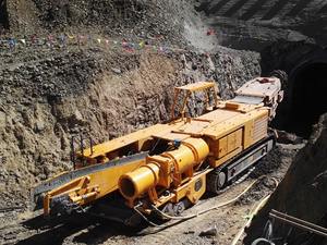 Macchina per la perforazione di gallerie XTR6/320 - Attrezzatura da costruzione con motore, peso 125.000 kg, 1 anno di garanzia, origine Jiangsu, Macchina per spingere tubi - Product Image 4