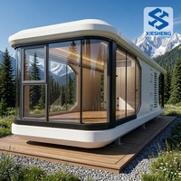 Capsule spatiale de style moderne avec grand espace et multiples fonctions pour hôtel, appartement et maison d'hôtes, au design élégant