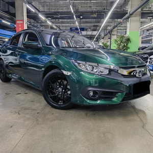 <span class=keywords><strong>Honda</strong></span> <span class=keywords><strong>Civic</strong></span> 180TURBO CVT Verde Premium 2016, Auto Usado de <span class=keywords><strong>Segunda</strong></span> <span class=keywords><strong>Mano</strong></span> para Exportación - Product Image 3