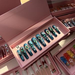 Uñas Acrílicas de Lujo Cuadradas a Presión con Pegamento y Puntas de Diamantes de Imitación, Logotipo Personalizado, Alta Relación Calidad-Precio, Caja de 10 Piezas - Product Image 5