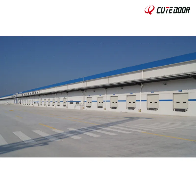 Endüstriyel seksiyonel garaj kapıları 42mm paneli endüstriyel kaldırma depo kapı