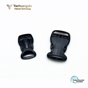 Attache à boucle en plastique noire réglable pour sangle de sac à dos et fixation de bagages - Product Image 6