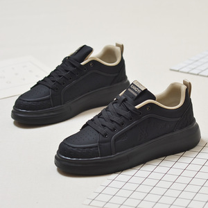 Chaussures de sport décontractées blanches respirantes à semelle épaisse pour hommes, style marche, course et skateboard - Product Image 4