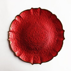 Design di lusso con forma smerlata e Set di lastre di vetro con bordo dorato per decorazione di nozze - Product Image 4