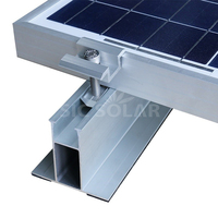 Structure de montage de panneaux solaires pour toit en tôle avec mini-rail en aluminium court