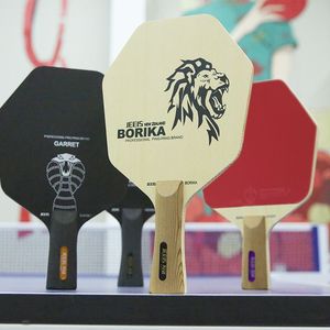 Raquette de tennis de table en bois à 5 plis, performance unique, avec picots en caoutchouc, design durable, options de prise en main droite et gauche - Product Image 4