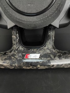 Cuir en fibre de carbone forgé pour volant pour <span class=keywords><strong>Audi</strong></span> R8 S4 A3 A4 A5 A6 A7 A8 S3 S5 B9 avec couleur et surpiqûres personnalisées - Product Image 3