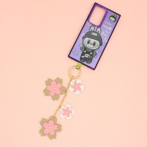 Llavero Decorativo de Cuero PU con Flores, Elegante Accesorio Boho para Mujer, Colgante Portátil para Bolso - Product Image 4