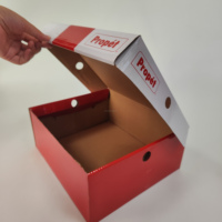 Boîte cadeau élégante en carton ondulé recyclable avec logo personnalisé, lamination brillante, fermeture magnétique, couvercle amovible, style dossier carré