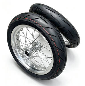 Kit Completo Ruote CNC Supermoto da 17 Pollici Surron Ultra Bee in Alluminio Argento con Pneumatici CST Anteriore e Posteriore per Moto Elettrica da Cross - Product Image 3