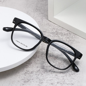 Montures de lunettes carrées pour hommes Gtp J10014, monture intégrale en Tr90, verres en acrylique, lunettes optiques confortables pour hommes - Product Image 1