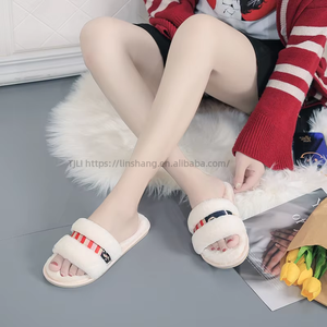 Wholesale <b>Indoor</b> Outdoor Open Toe Ladies Designer Slippers Plush Faux Fur Ladies Slippers Hard Wearing Soft Luxury Ladies <b>Slides</b> - Product Image 4