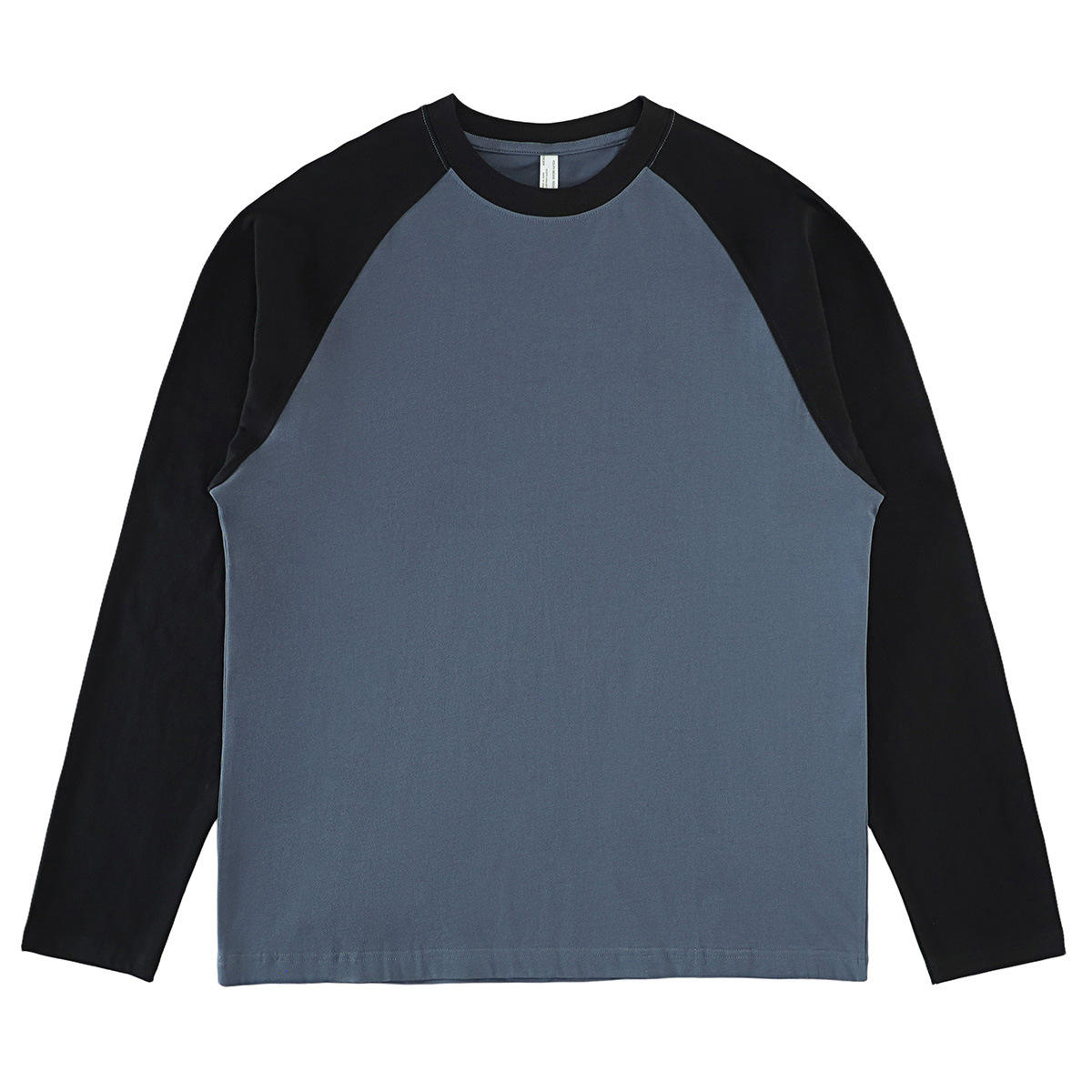 สีเทาเข้ม