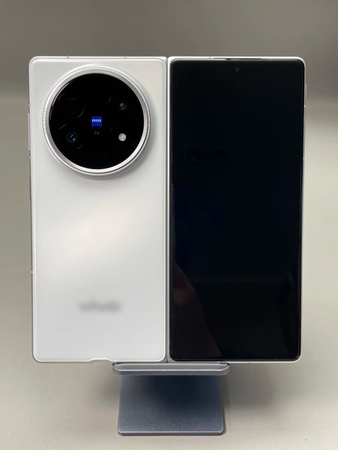2025 Sell Well Vi.vo X Fold5 5G Foldable Smartphone -120Hz AMOLED, 6000mAh Battery, 50MP ZEISS Triple Camera, Global Version
