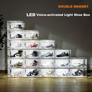 صندوق أحذية شفاف مع إضاءة، صندوق بلاستيكي مضيء للأحذية سهل التجميع وقابل للتكديس مع باب جانبي لتخزين الأحذية الرياضية - Product Image 2