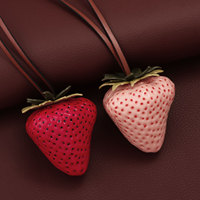 Breloques de sac à main tendance en forme de grande fraise rouge rose, personnalisées en résine, ornement de voiture, accessoires de sac