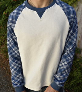 Sweat-shirt oversize pour homme en coton gaufré respirant de haute qualité, style streetwear, avec empiècements à carreaux et manches raglan longues - Product Image 1