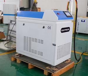 RAYMAX 2025 Nueva máquina de soldadura láser de fibra portátil para metal 4 en 1 CNC soldador láser cortador <span class=keywords><strong>Iber</strong></span> máquina de soldadura láser - Product Image 3