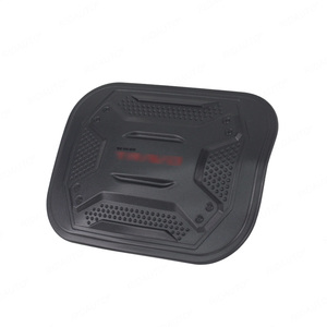 Capa Protetora Fosca Preta para Tanque de Combustível Hilux Travo 2026 Overland Trim - Adesivo de Proteção e Decoração para Porta - Acessórios Automotivos - Product Image 2