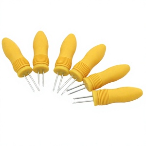 Chef Craft Select Set di 6 Porta Mais in Plastica Morbida Antiaderente Giallo - Product Image 3