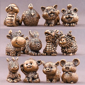 Ensemble complet de figurines du zodiaque en laiton et cuivre : Rat, Bœuf, Tigre, <span class=keywords><strong>Dragon</strong></span>, Serpent, Cheval, Mouton, Singe, Poulet, Cochon, Chien, Lapin - Micro figurines de thé et objets artisanaux - Product Image 2