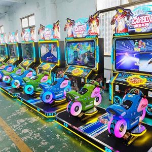 Máquina de Juego de Carreras de Motos para Dos Jugadores, Operada con Monedas, con Luces LED Interactivas y Control de Movimiento - Product Image 5