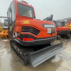 Excavadora Usada DOOSAN DX75-9C de 7.5 Toneladas, Mini Excavadora Hidráulica de Orugas, Maquinaria de Construcción - Product Image 2