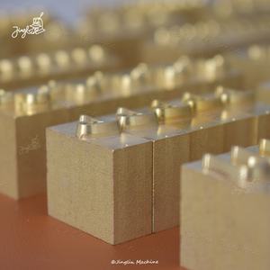 Set di lettere arabe Set di lettere in pelle fatta a mano Bronzing lettere arabe timbro CNC incide ottone <span class=keywords><strong>alfabeto</strong></span> <span class=keywords><strong>arabo</strong></span> ottone timbro - Product Image 5