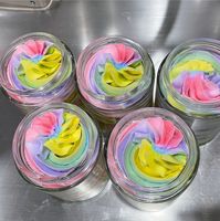 Unicorn Color Vegan Whipped Body Butter voor droge, donkere huid, verrijkt met fruit-ijs, matcha, acai, roos en collageen.