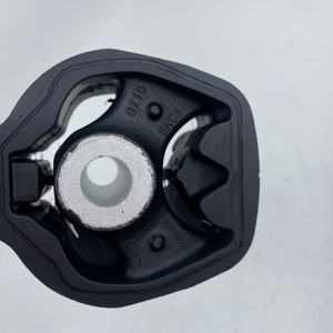 El Motor de goma de las piezas de automóvil del coche monta el montaje del motor que se adapta a la B715-39-040 para <span class=keywords><strong>MAZDA</strong></span> <span class=keywords><strong>3</strong></span> <span class=keywords><strong>MT</strong></span> 1.6L 2016 - Product Image 5