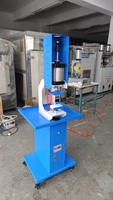 Haute efficacité Offre Spéciale semi-automatique chaussure supérieure pneumatique manuel trou poinçonnage presse Machine pour cuir et fabrication de chaussures