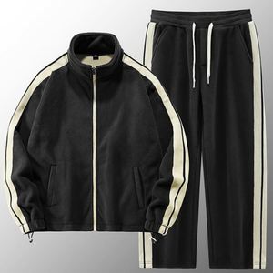 Sudadera y pantalones de manga larga deportivos informales de invierno para hombre con cubierta completa de terciopelo todo en uno, cómodos y personalizados para hombre - Product Image 1