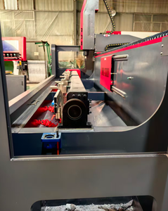 Macchina CNC per Fresatura e Foratura di Profili in Alluminio con Cambio Utensile Automatico da 3000mm per Produzione di Finestre e Porte in PVC - Product Image 5