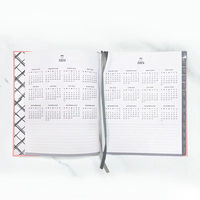 Coffret Cadeau Journal Planificateur Quotidien A5 Personnalisé Couverture Rigide Ruban Marque-page Fermeture Élastique Impression Logo Personnalisé OEM ODM Vente en Gros